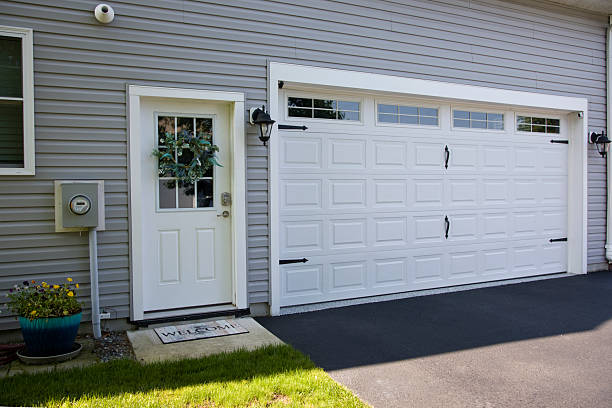 24/7 Emergency Garage Door Panel Replacement experts in El Dorado Hills, CA